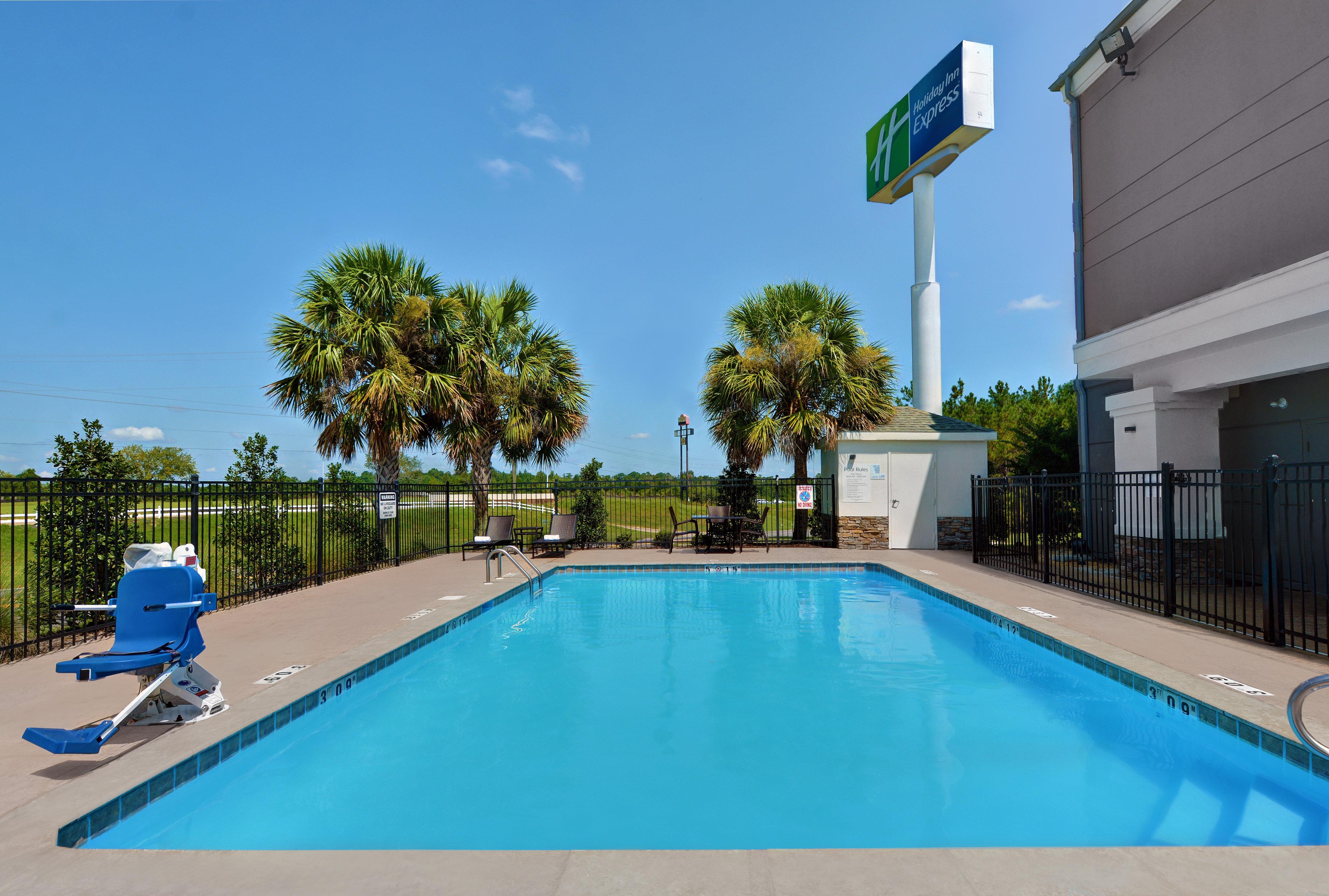 Holiday Inn Express Atmore By Ihg Екстер'єр фото